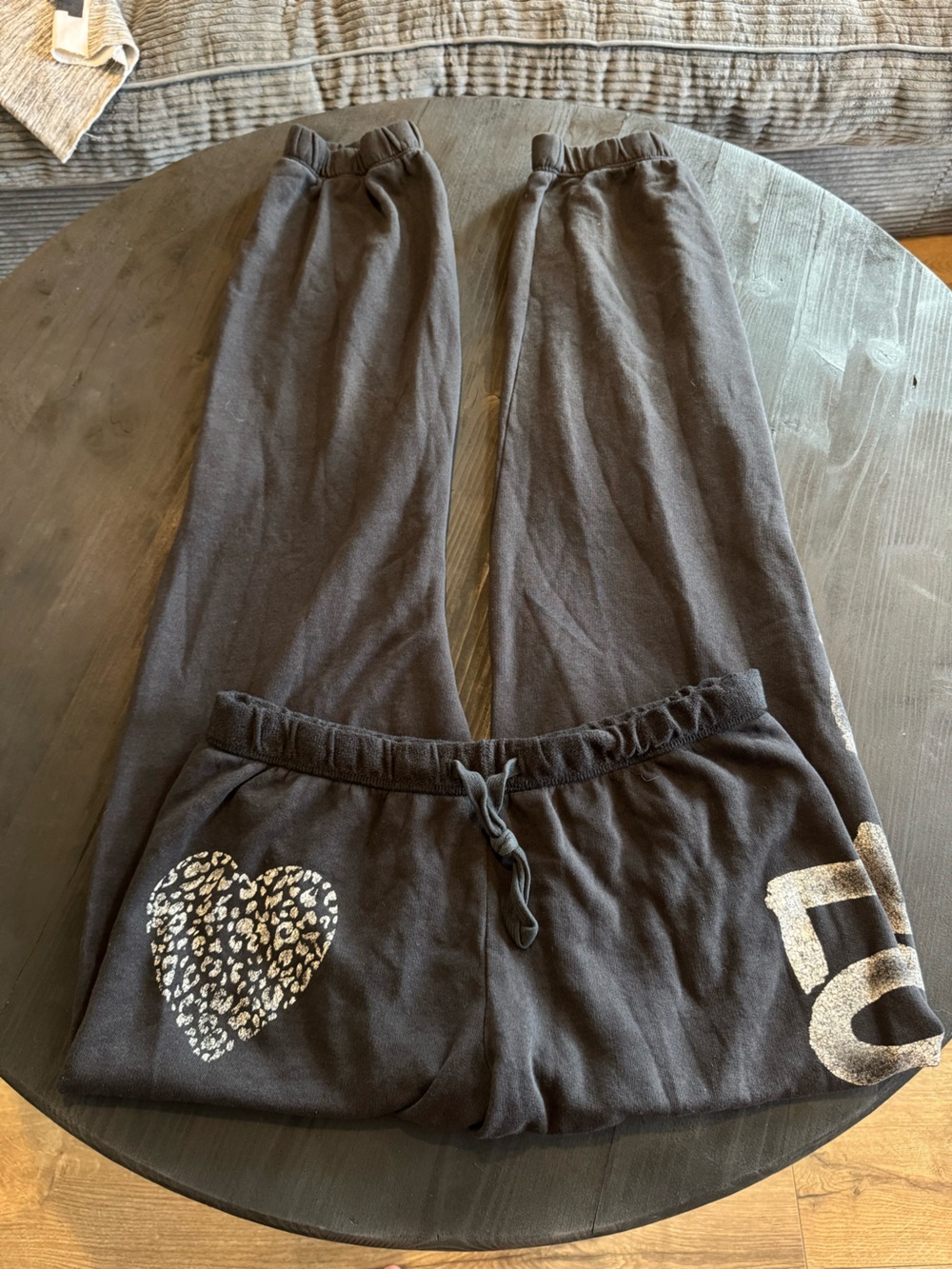 2010 Vintage VS PINK SWEATS
